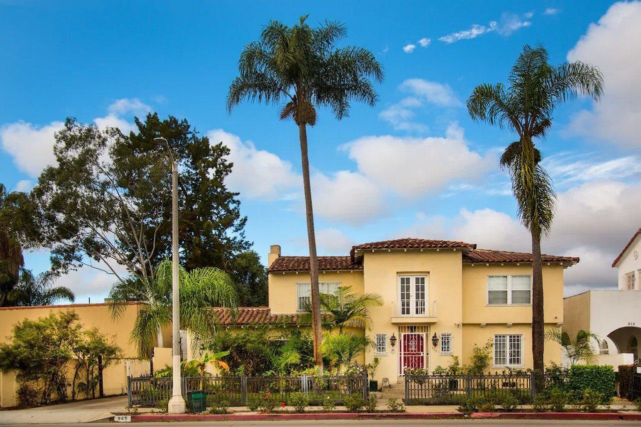 Cinema Suites Bed & Breakfast Hsr19-19-001050 Los Angeles Exterior photo